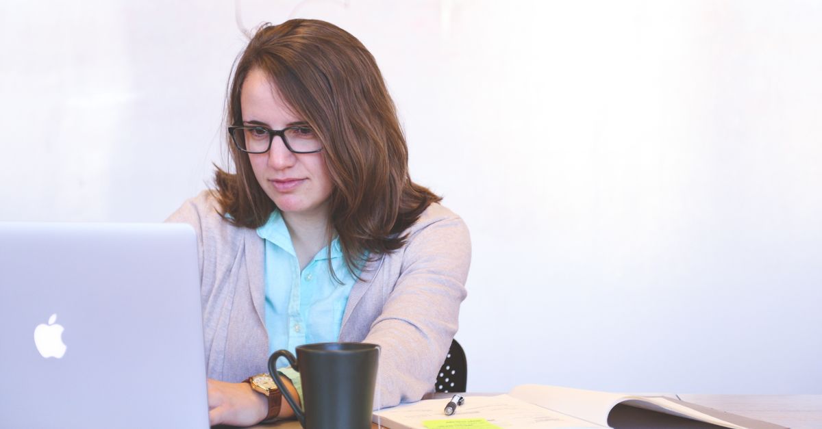 Re-engagement email basics: an owner writing a win-back sequence for a quiet email list.